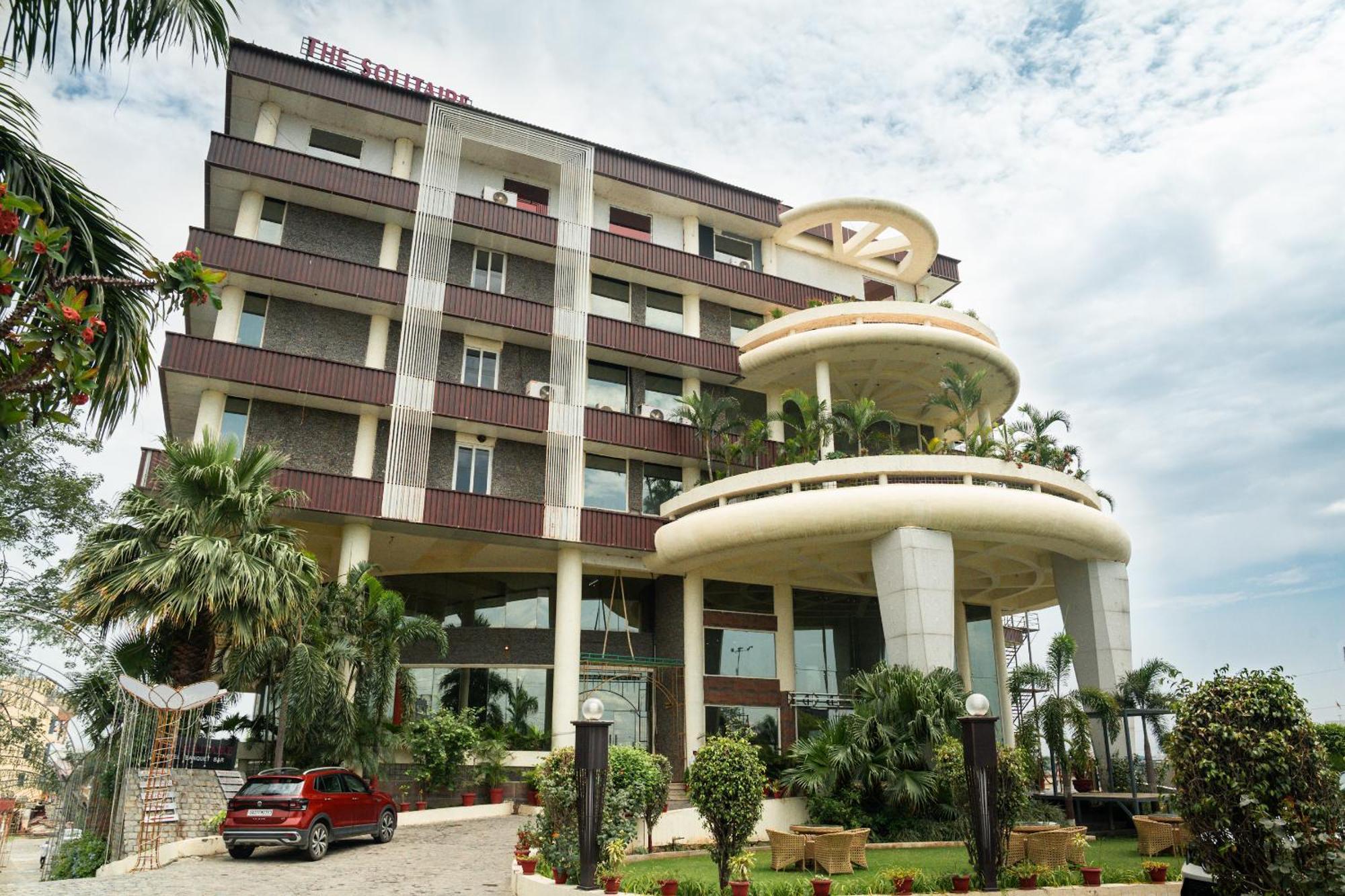 The Solitaire Dehradun Bagian luar foto